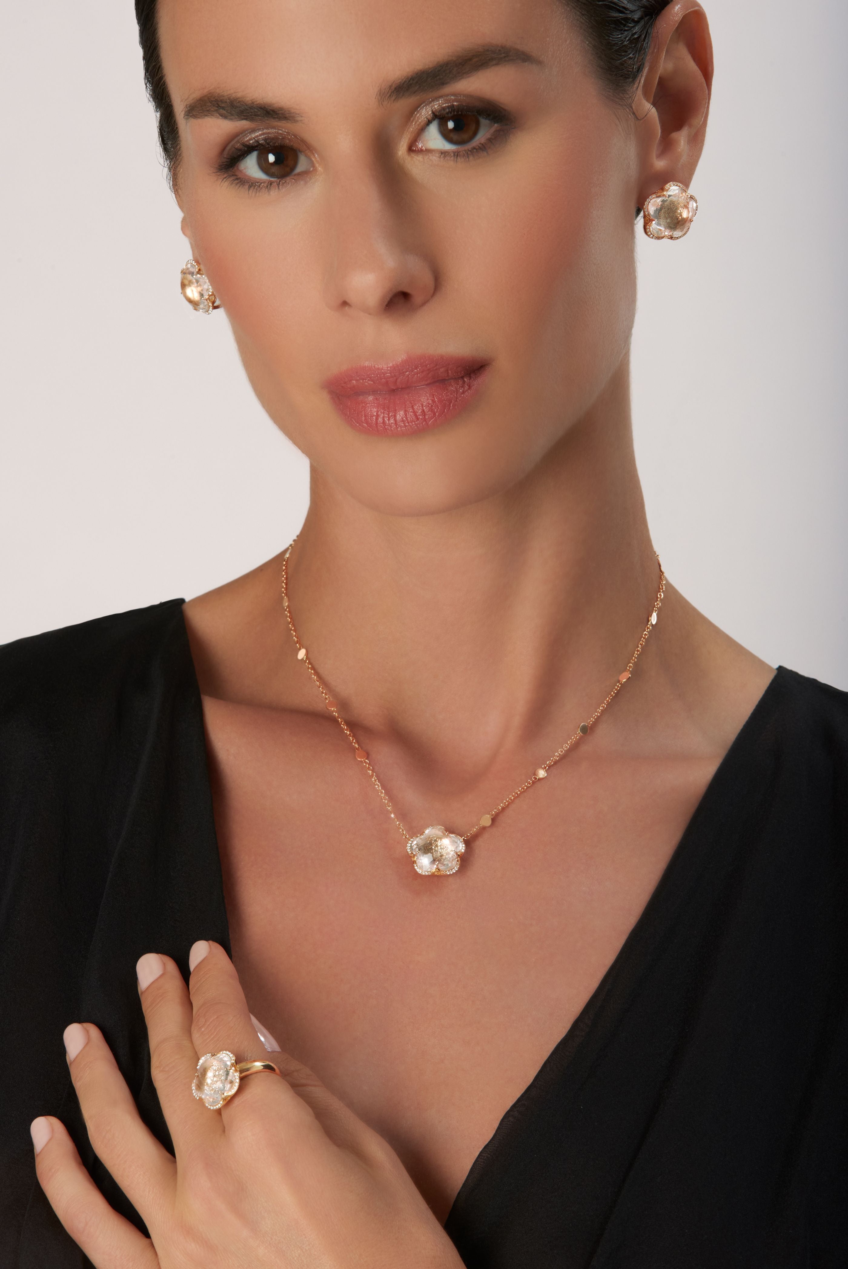 BOUCLES D'OREILLES BON TON