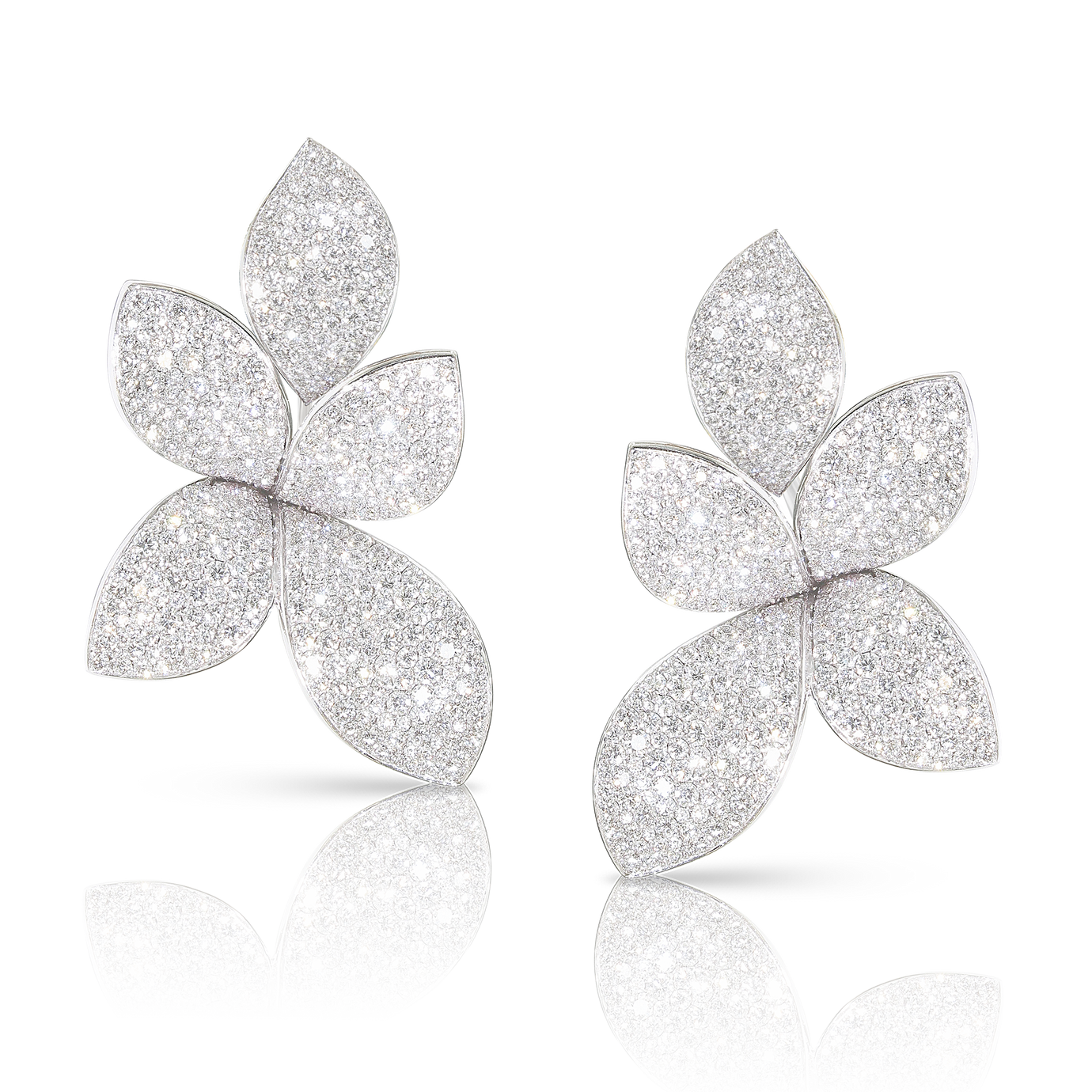 Giardini Segreti Five Leaves Earrings in 18k White Gold with White Diamonds.