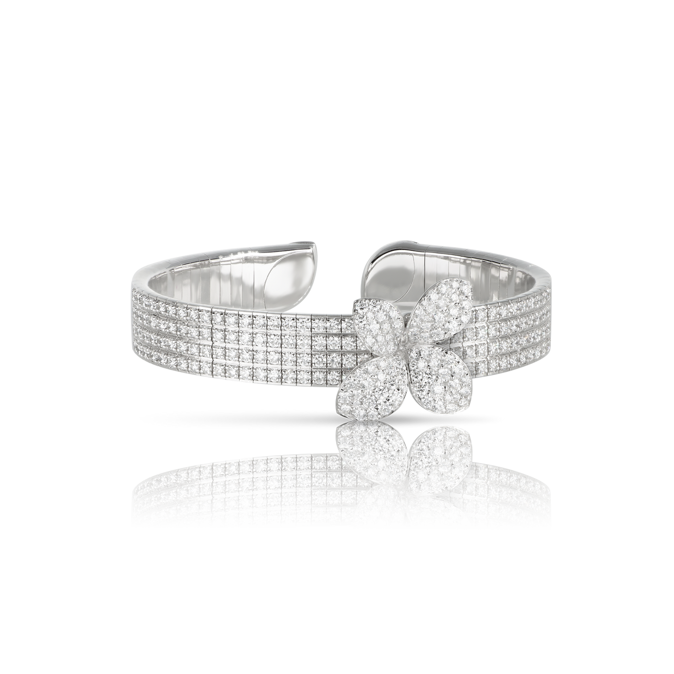 Bracelet in 18k White Gold with Diamonds.