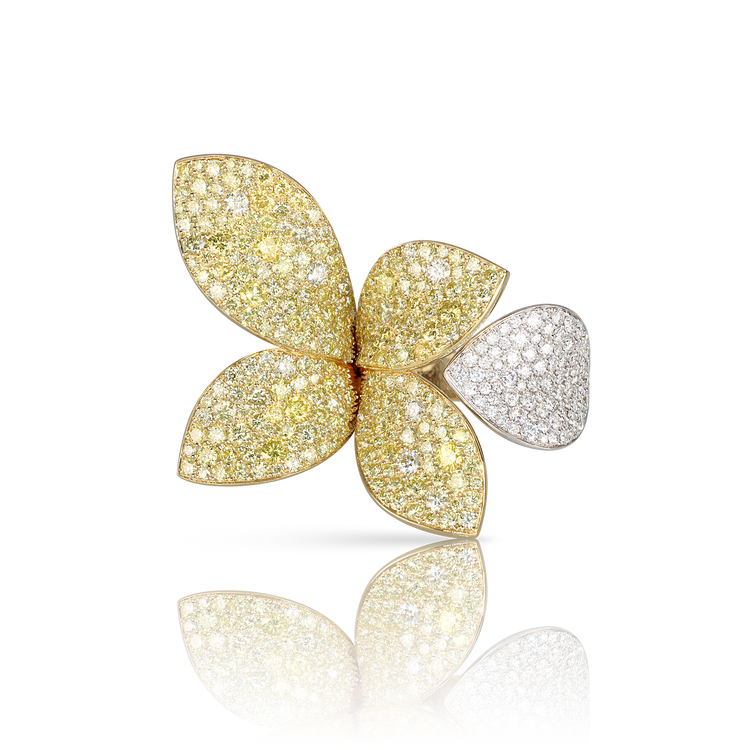 Giardini Segreti Aura Five Leaves Flower Ring in 18k White and Yellow Gold with White and Yellow Diamonds.