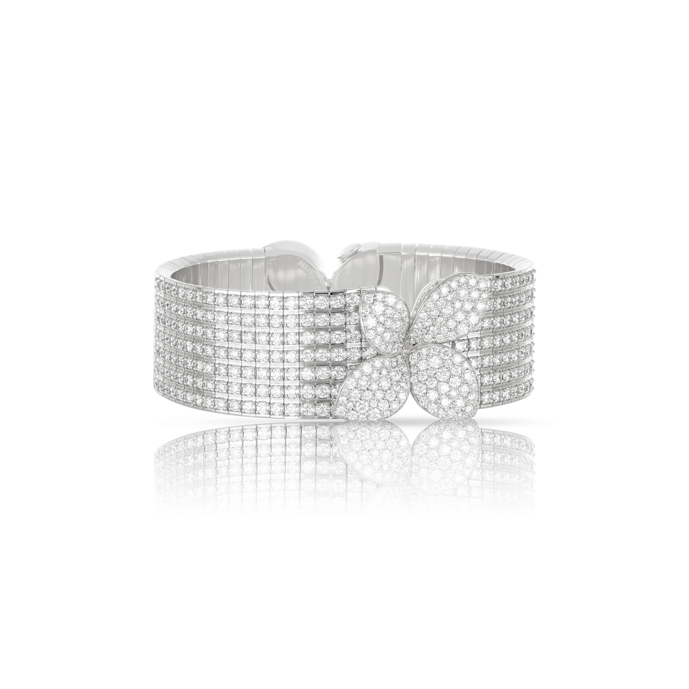 Bracelet in 18k White Gold with Diamonds.
