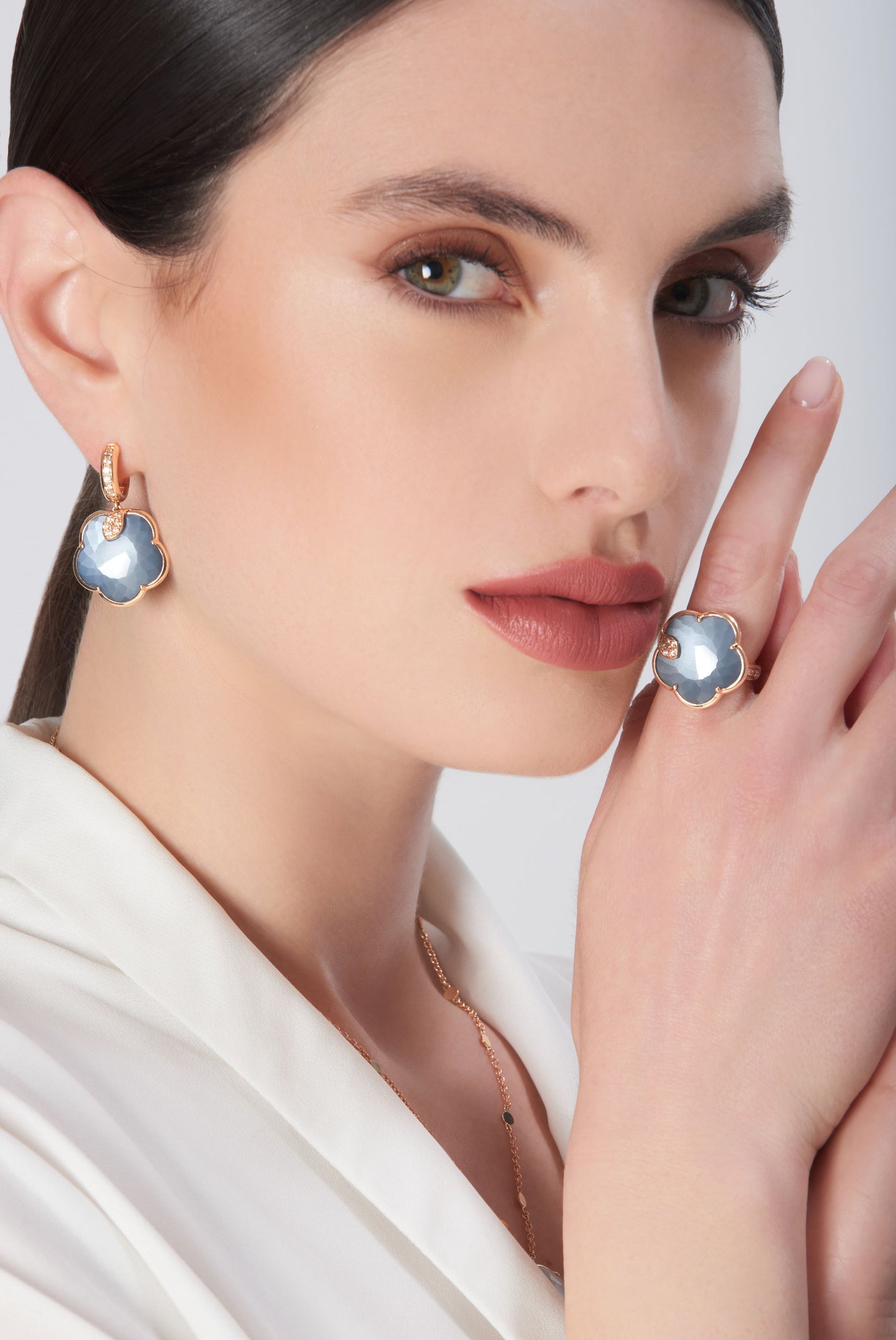 Ton Joli Lunaire Earrings with Moonstone and Onyx | Pasquale Bruni Ton Joli Lunaire Earrings with Moonstone and Onyx | Pasquale Bruni