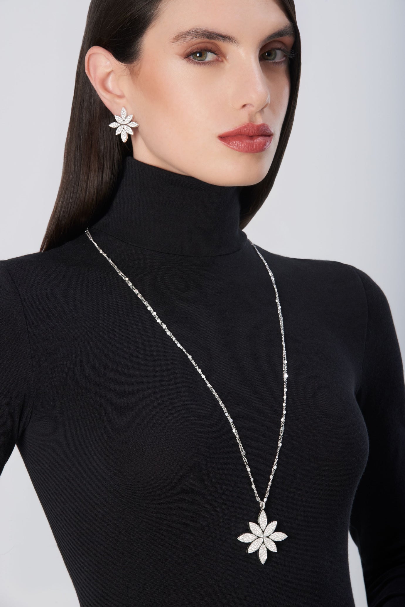 COLLIER GHIRLANDA LUCE DI LOTO