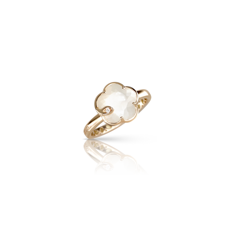 Ring 18k Rose Gold with Pearl of the Moon Gem made of Mother of Pearl and White Moonstone, with Diamond.