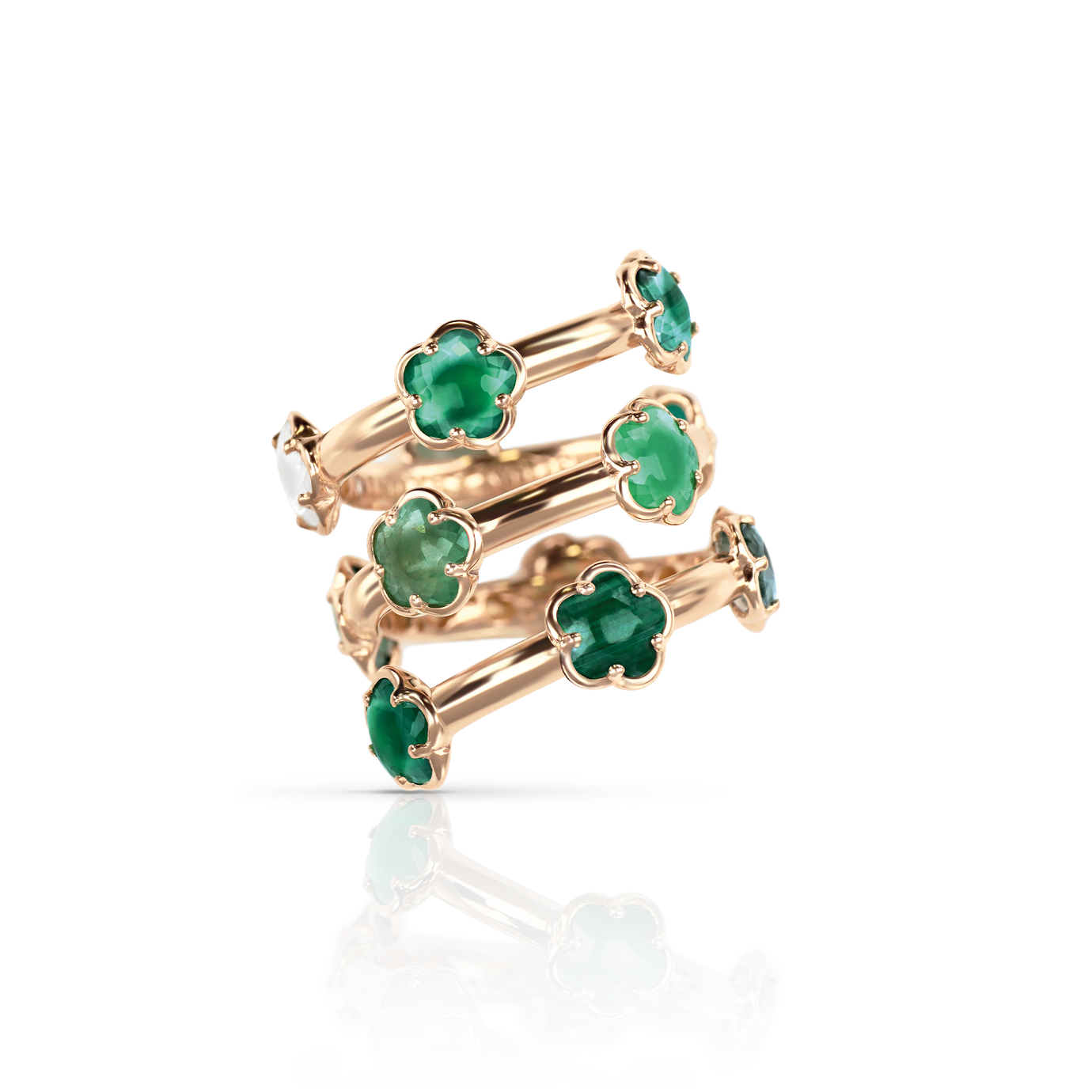 Ring in 18k Rose Gold with green gems and Diamond.