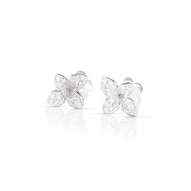Earrings in 18k White Gold with White Diamonds.