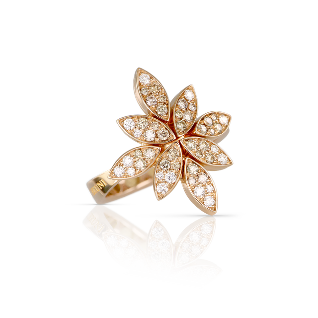 Ring in 18k Rose Gold with diamonds.