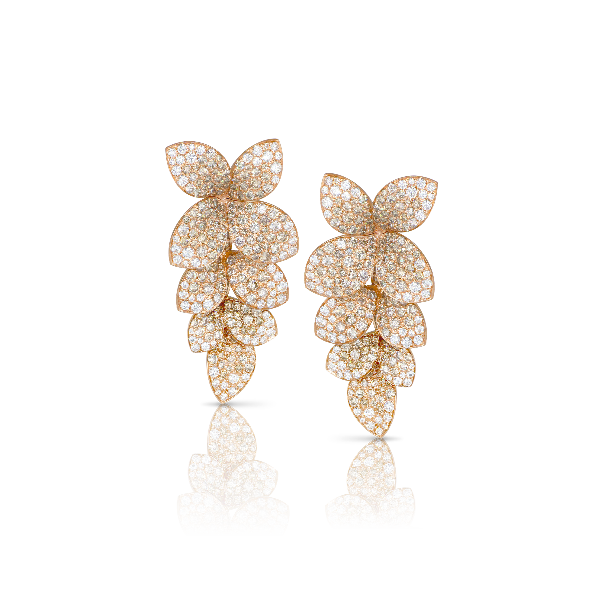 Pendant earrings in 18k Rose Gold with diamonds.
