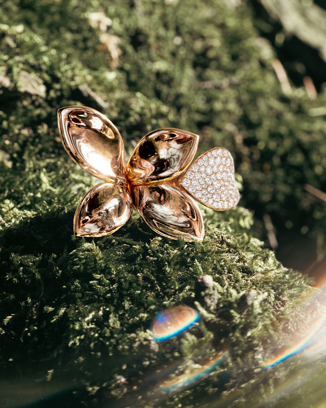 18k Rose Gold with diamonds ring