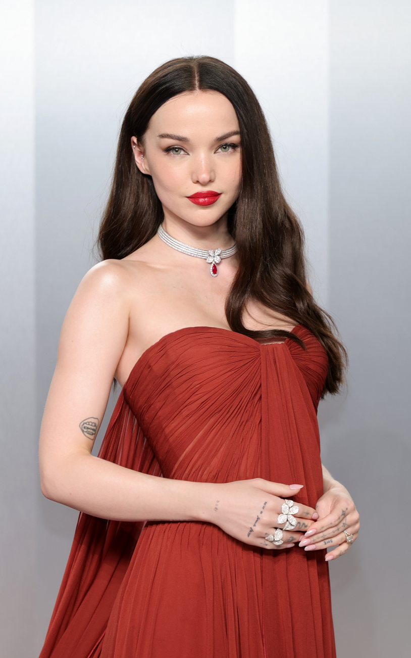 Dove Cameron at Vanity Fair Oscar Party with our Giardini Segreti and Heart to Earth collection.