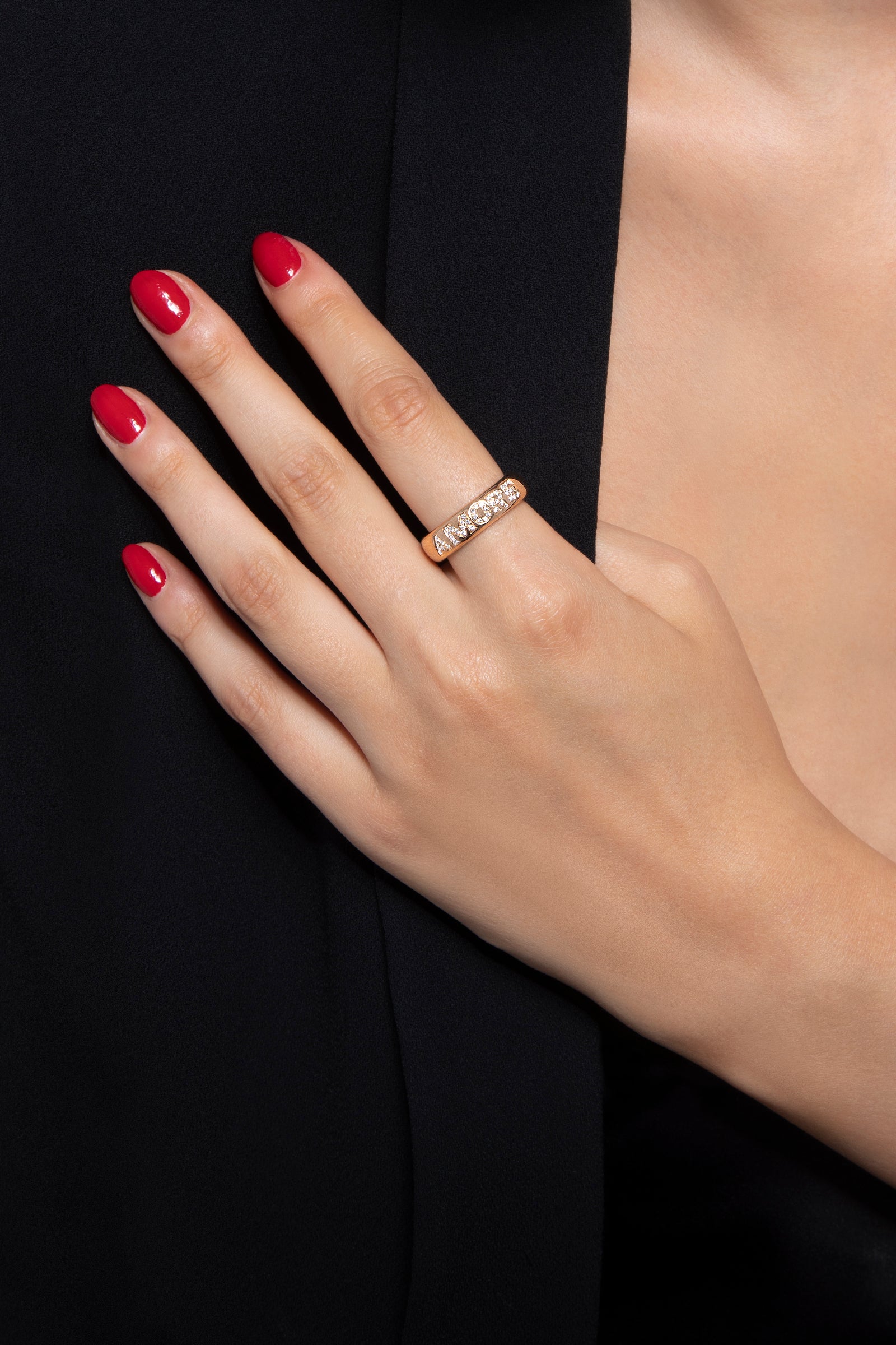 Amore Small Ring in 18k Gold with Diamonds Enamel Pasquale Bruni